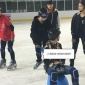冰上學步車小海豚小白鯨滑冰助手滑冰助手Bobby冰上學步車在世紀星冰場熱捧