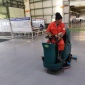 駕駛式路面掃地車電動清掃機路面清潔設備
